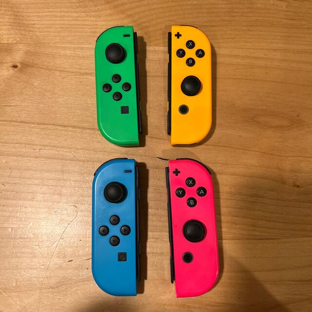 ニンテンドー　Switch　joy-con  4つセット