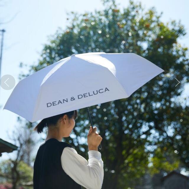 DEAN & DELUCA(ディーンアンドデルーカ)の新作　DEAN & DELUCA　折り畳み傘 (晴雨兼用)ホワイト　母の日 レディースのファッション小物(傘)の商品写真