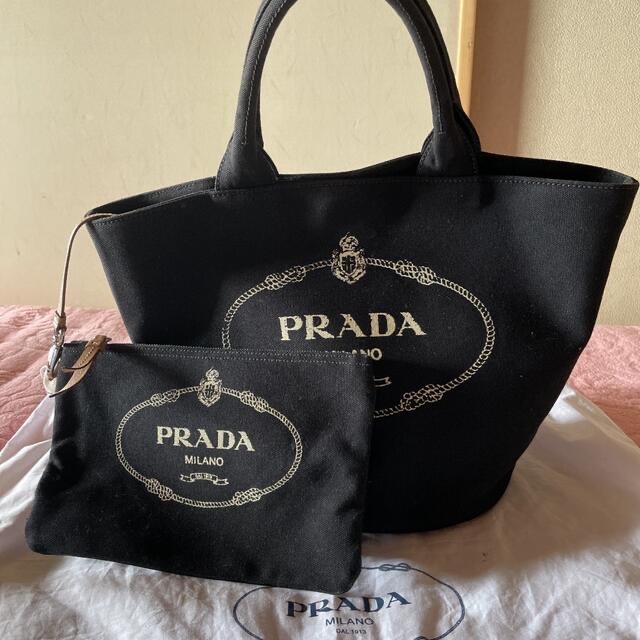 PRADA(プラダ)のプラダカナパ　ファブリックハンドバッグ レディースのバッグ(トートバッグ)の商品写真