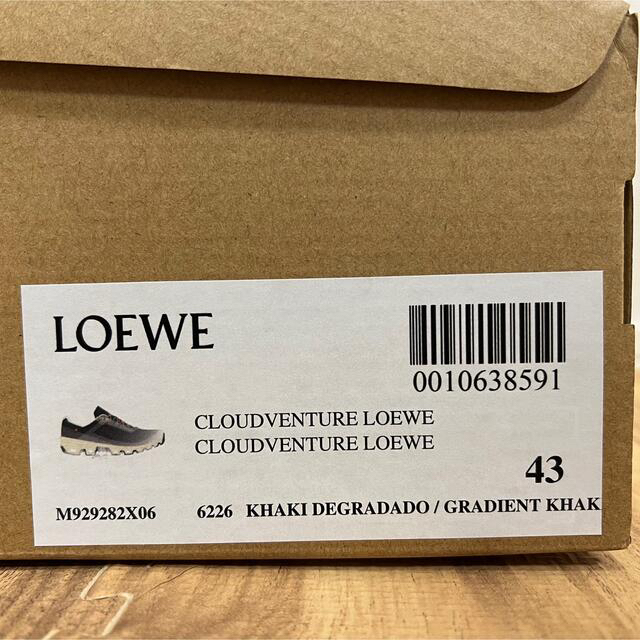 LOEWE(ロエベ)のLOEWE × On スニーカー  ランニングシューズ 43 メンズの靴/シューズ(スニーカー)の商品写真