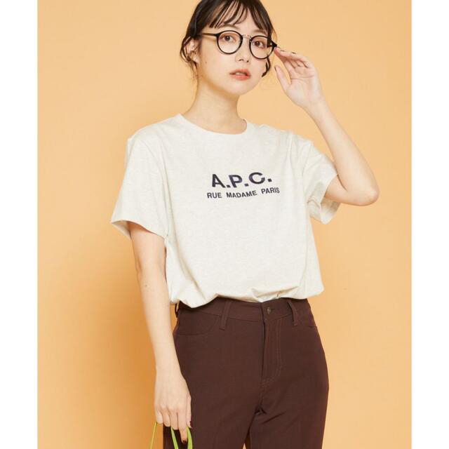 A.P.C(アーペーセー)のフリークスストア A.P.C.  別注Rue-Madame T レディースのトップス(Tシャツ(半袖/袖なし))の商品写真