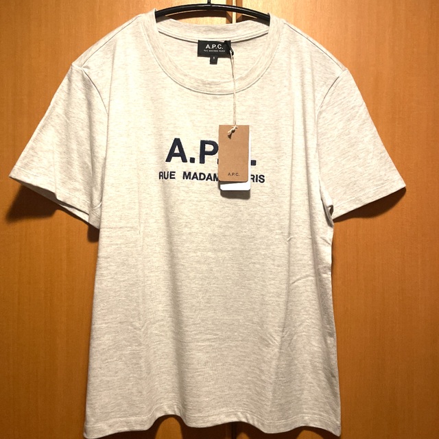 A.P.C(アーペーセー)のフリークスストア A.P.C.  別注Rue-Madame T レディースのトップス(Tシャツ(半袖/袖なし))の商品写真