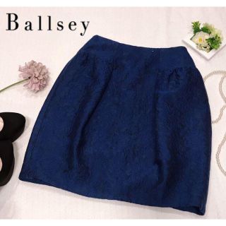 ボールジィ(Ballsey)の【美品】ボールジィ　BALLSEY タイトスカート　レース柄　紺　ネイビー 34(ミニスカート)