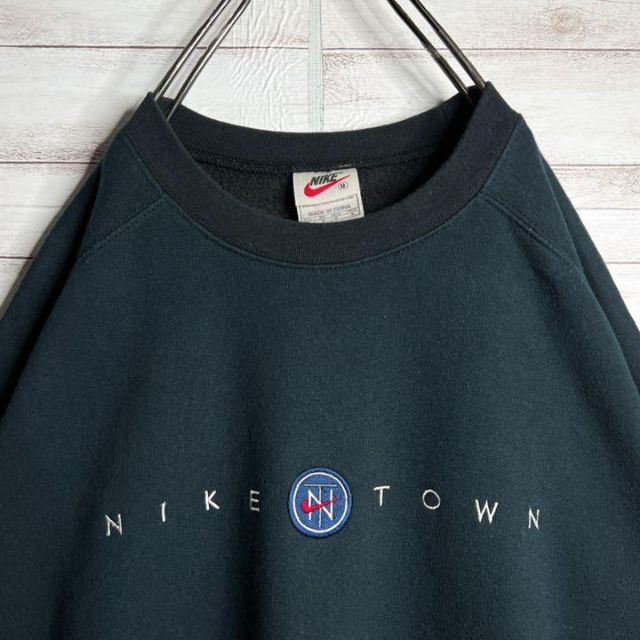 入手困難!!】ナイキ ✈︎刺繍ロゴ town 白タグ ゆるだぼ トレーナー-