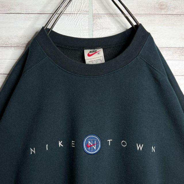 NIKE - 【入手困難!!】ナイキ ✈︎刺繍ロゴ town 白タグ ゆるだぼ