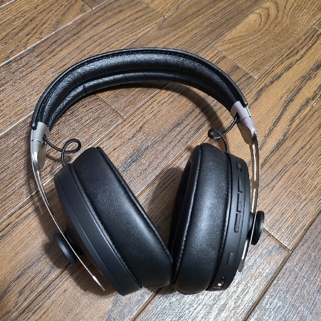 SENNHEISER(ゼンハイザー)のmomentum wireless m3aebtxl　美品　購入証明書付き。 スマホ/家電/カメラのオーディオ機器(ヘッドフォン/イヤフォン)の商品写真