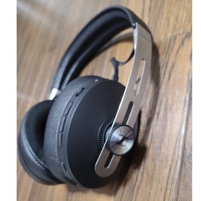 SENNHEISER(ゼンハイザー)のmomentum wireless m3aebtxl　美品　購入証明書付き。 スマホ/家電/カメラのオーディオ機器(ヘッドフォン/イヤフォン)の商品写真