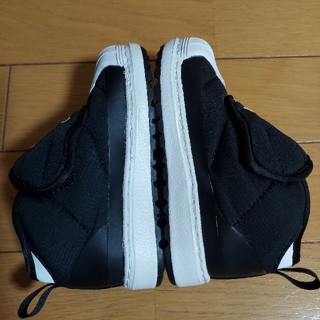 adidas(アディダス)のadidas　ハイカットブーツ　13cm キッズ/ベビー/マタニティのベビー靴/シューズ(~14cm)(ブーツ)の商品写真