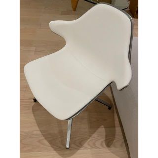 カッシーナ(Cassina)の激安‼︎ 芸能人や海外セレブの愛用者多数‼︎ rochebobois 椅子2脚(その他)