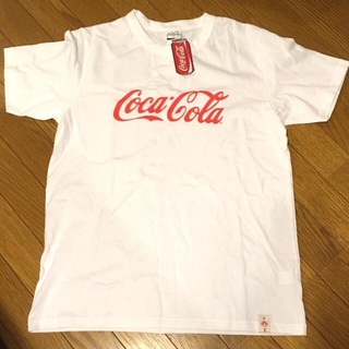 ジーユー(GU)のLサイズ ホワイト コカコーラ Coca-Cola Tシャツ 半袖 コットン(Tシャツ/カットソー(半袖/袖なし))