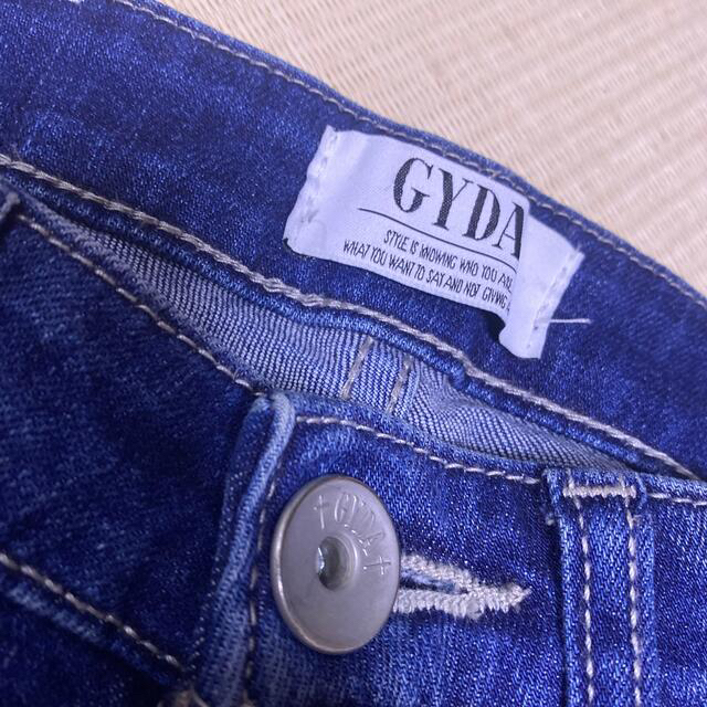 GYDA(ジェイダ)のGYDA デニムパンツ レディースのパンツ(デニム/ジーンズ)の商品写真