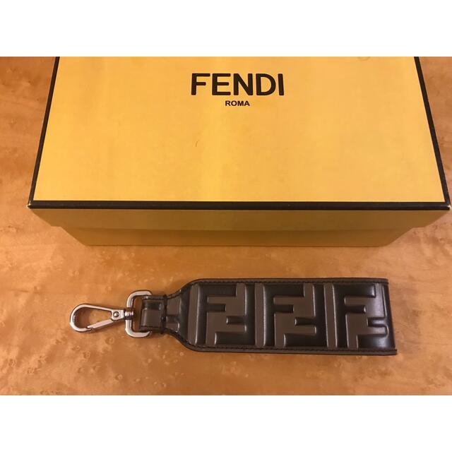 FENDI(フェンディ)の正規保証　フェンディ　ロゴ　ストラップ　レア　/ ストラップユー レディースのバッグ(ハンドバッグ)の商品写真