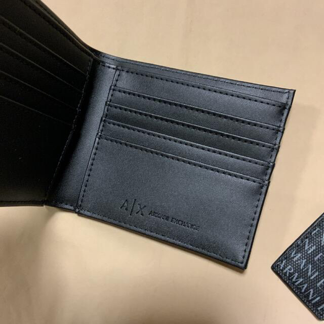 値引 洗練されたデザイン アルマーニエクスチェンジ 二つ折り財布