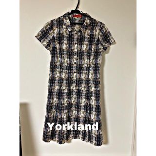 ヨークランド(Yorkland)のヨークランド膝丈ワンピース　総柄　チェック柄　ペプラム　9AR(ひざ丈ワンピース)