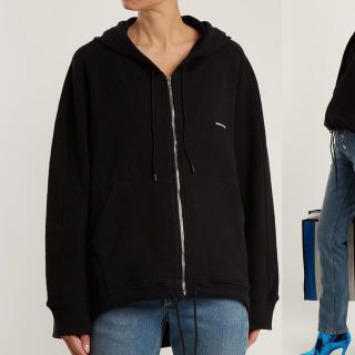 バレンシアガ(Balenciaga)のバレンシアガ　コクーンパーカー　黒(パーカー)