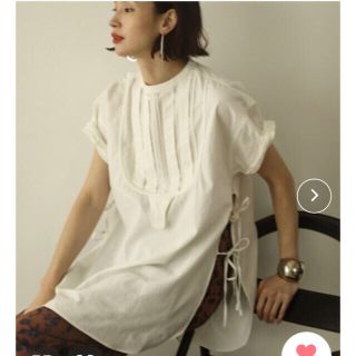 トゥデイフル(TODAYFUL)のTODAYFUL ハーフスリーブドレスシャツ　美品　予備ボタン、タグ付き(シャツ/ブラウス(半袖/袖なし))