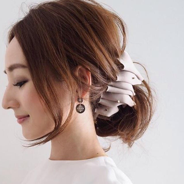 アンジェブルームバナナクリップ  レディースのヘアアクセサリー(バレッタ/ヘアクリップ)の商品写真