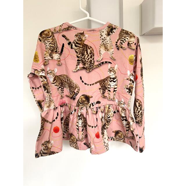 Molo Kids(モロキッズ)の未使用　molo kids 猫カットソー キッズ/ベビー/マタニティのキッズ服女の子用(90cm~)(Tシャツ/カットソー)の商品写真