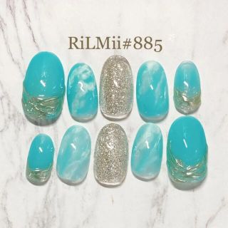 RiLMii#885ブルー×ホワイト／ニュアンスネイルチップ