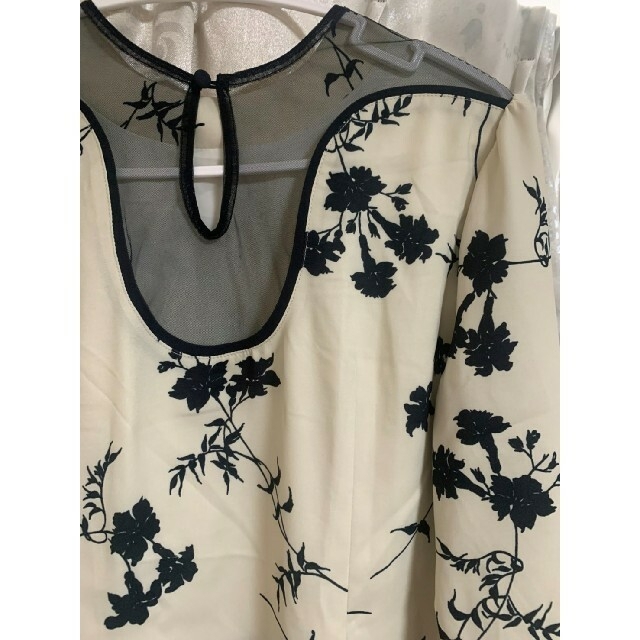 Ameri VINTAGE(アメリヴィンテージ)のAMERI 2WAY KEILY FLOWER PRINT DRESS レディースのワンピース(ロングワンピース/マキシワンピース)の商品写真