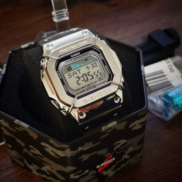 G-SHOCK GW-B5600HR-1J シルバー フルメタルカスタム5600