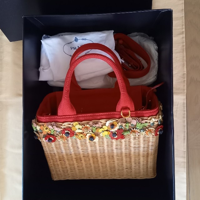 数々のアワードを受賞】 PRADA GARDEN プラダ PRADA かごバッグ
