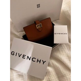 ジバンシィ(GIVENCHY)のGIVENCHY ジバンシィ　二つ折り財布(財布)