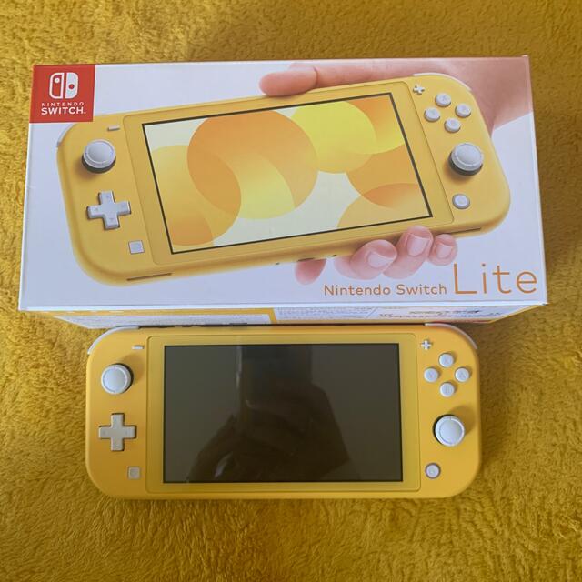 Nintendo Switch(ニンテンドースイッチ)の超美品☆Nintendo Switch Lite イエロー エンタメ/ホビーのゲームソフト/ゲーム機本体(携帯用ゲーム機本体)の商品写真