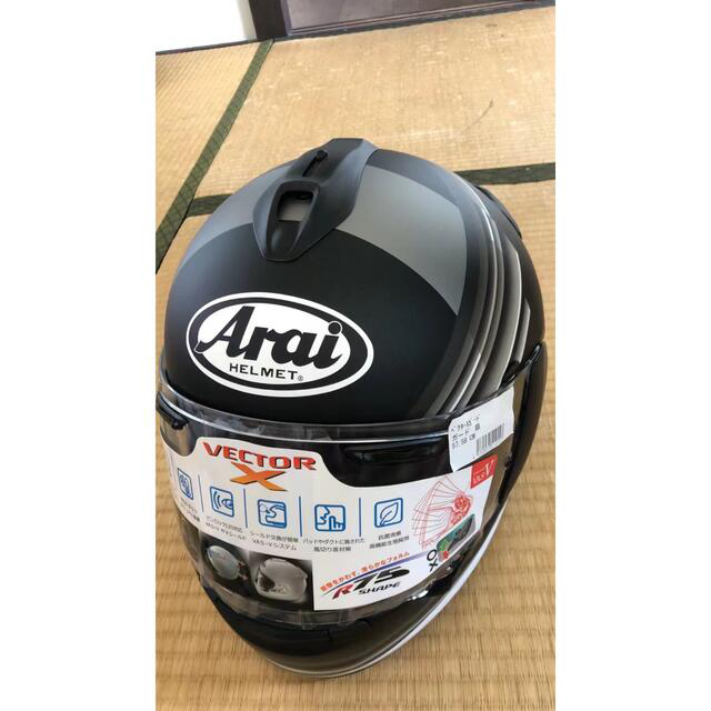 Arai アライフルフェイスヘルメットR75SHAPE新品未使用 自動車/バイクのバイク(ヘルメット/シールド)の商品写真