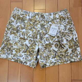 アーバンリサーチ(URBAN RESEARCH)の【未使用】URBAN RESEARCH　花柄ショートパンツ(ショートパンツ)