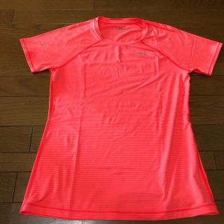 アンダーアーマー(UNDER ARMOUR)のレディース　Tシャツ　値下げ(Tシャツ(半袖/袖なし))