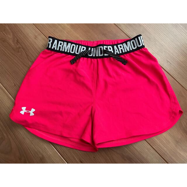 UNDER ARMOUR(アンダーアーマー)のUNDERARMOUR ショートパンツ　140サイズ　　ピンク キッズ/ベビー/マタニティのキッズ服女の子用(90cm~)(パンツ/スパッツ)の商品写真