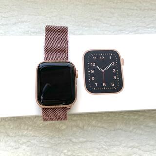 アップルウォッチ(Apple Watch)のApple Watch SE 40mm Aluminum GPS GOLD(腕時計)
