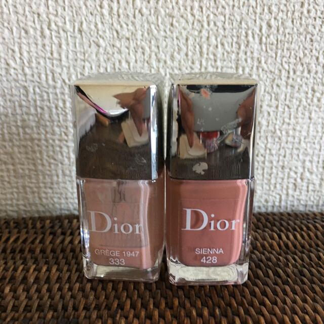 Christian Dior(クリスチャンディオール)のクリスチャンディオール　ネイル2個 コスメ/美容のネイル(マニキュア)の商品写真