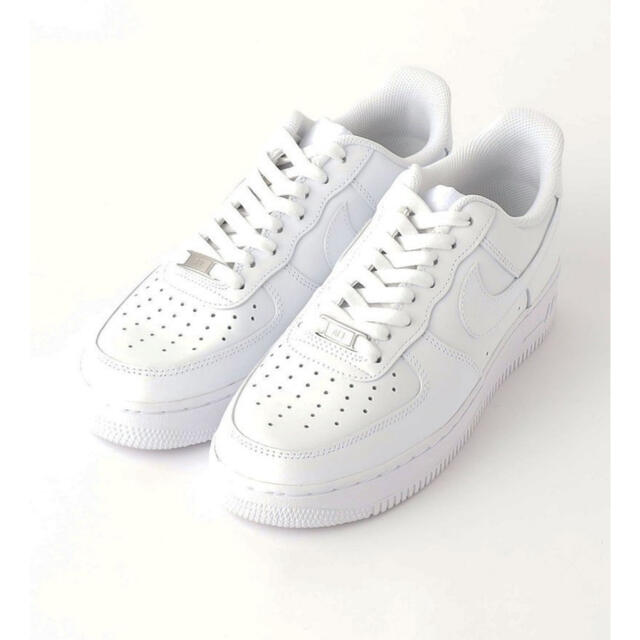 NIKE(ナイキ)の【新品未使用】NIKE(ナイキ)> AIR FORCE 1 07/エアフォース1 メンズの靴/シューズ(スニーカー)の商品写真