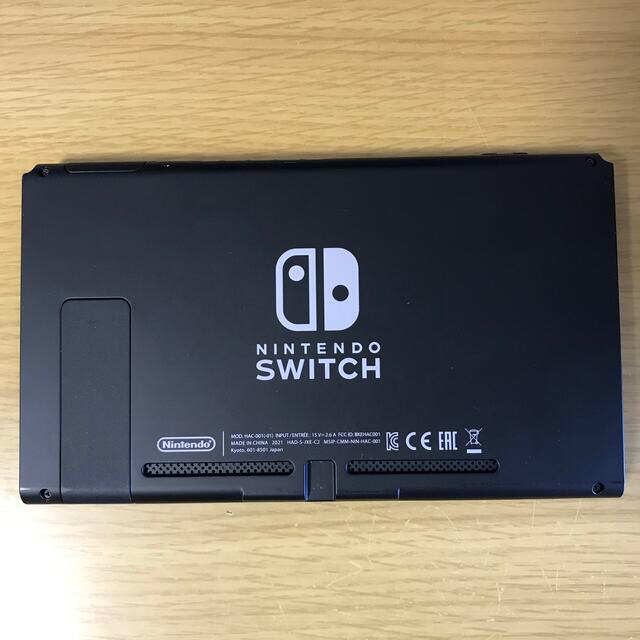 Nintendo Switch(ニンテンドースイッチ)のニンテンドースイッチ　本体 エンタメ/ホビーのゲームソフト/ゲーム機本体(携帯用ゲーム機本体)の商品写真