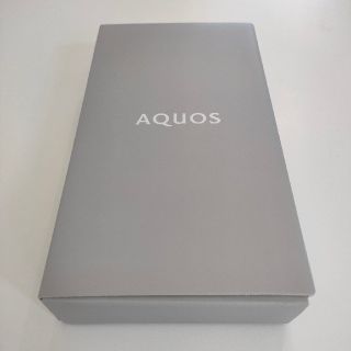 アクオス(AQUOS)の【新品未使用】AQUOS SENSE 6 　シルバー　64GB(スマートフォン本体)