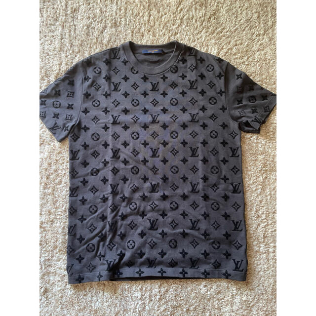 LOUIS VUITTON(ルイヴィトン)のルイヴィトン　モノグラムtシャツ メンズのトップス(Tシャツ/カットソー(半袖/袖なし))の商品写真