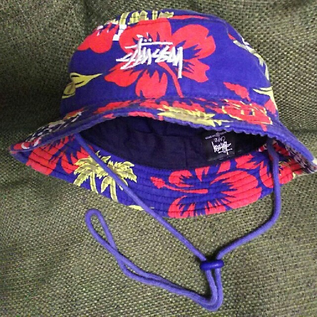 STUSSY(ステューシー)のSTUSSYアロハシャツ大人Sハイビスカス柄aloha子供用HATキッズS/3T メンズのトップス(シャツ)の商品写真