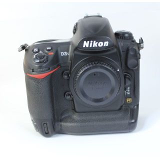ニコン(Nikon)の【FXフォーマット】Nikon D3S / バッテリー3個付き(デジタル一眼)