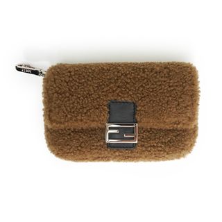 フェンディ(FENDI)のフェンディ マイクロバゲット ムートン×レザー ポシェット ポーチ 茶 ブラウン 7AR779 箱付 （新品・未使用品）(その他)