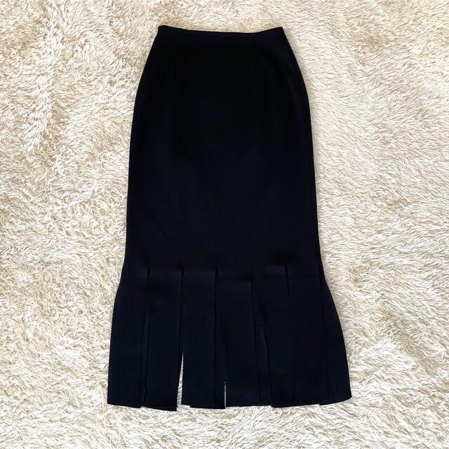 LE CIEL BLEU(ルシェルブルー)の完売品　ルシェルブルー　Strip Form Knit Skirt フリンジ レディースのスカート(ロングスカート)の商品写真