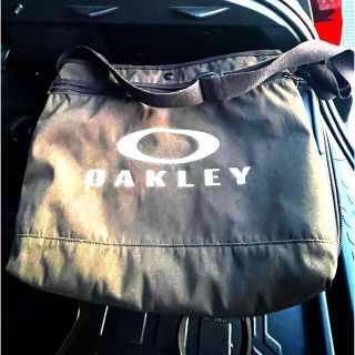 オークリー(Oakley)のOAKLEYバック(趣味/スポーツ)