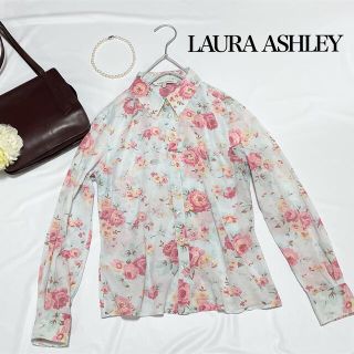 ローラアシュレイ(LAURA ASHLEY)のLAURA ASHLEY ブラウス　花柄　極美品　フラワー　ローラアシュレイ(シャツ/ブラウス(長袖/七分))