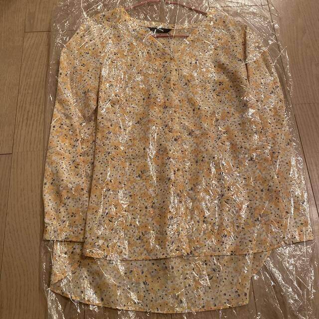 UNITED ARROWS(ユナイテッドアローズ)のｃｌｏｓｅｔ　ｓｔｏｒｙ　トップス レディースのトップス(シャツ/ブラウス(半袖/袖なし))の商品写真