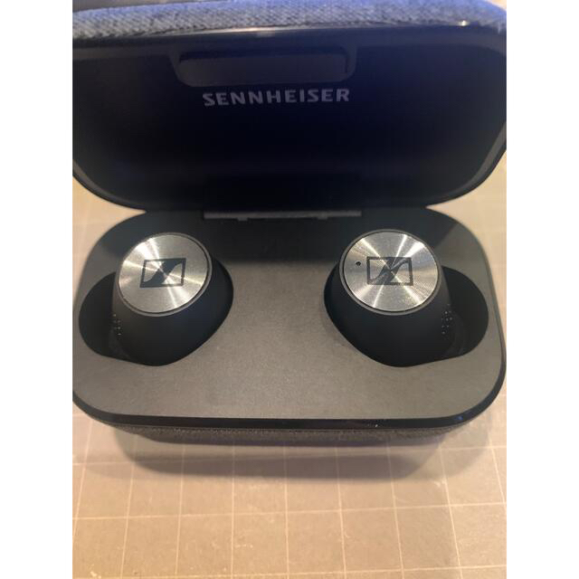 SENNHEISER(ゼンハイザー)のゼンハイザーMOMENTUM True Wireless2  BLACK スマホ/家電/カメラのオーディオ機器(ヘッドフォン/イヤフォン)の商品写真