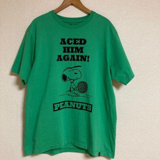 ユニクロ(UNIQLO)のピーナッツビンテージUTグラフィックTシャツ　スヌーピー　XL  ユニクロ(Tシャツ/カットソー(半袖/袖なし))