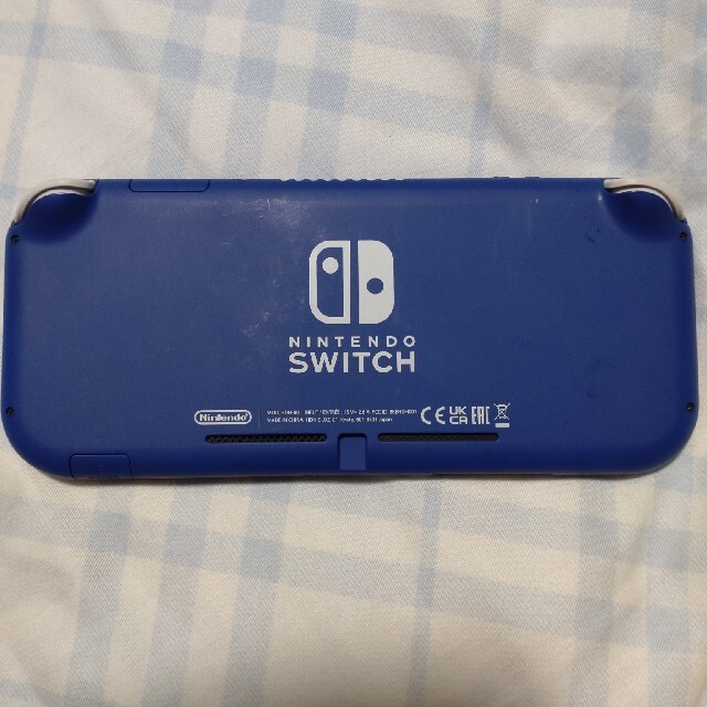 Nintendo Switch(ニンテンドースイッチ)のニンテンドースイッチライト　ブルー エンタメ/ホビーのゲームソフト/ゲーム機本体(携帯用ゲーム機本体)の商品写真