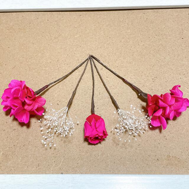 濃いピンク　ピンク　結婚式　二次会　ドライフラワー　プリザーブドフラワー　髪飾り ハンドメイドのウェディング(ヘッドドレス/ドレス)の商品写真