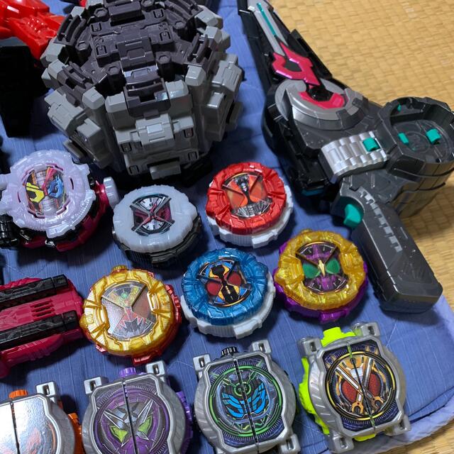 BANDAI(バンダイ)の［断捨離］仮面ライダージオウ　スペシャル変身セット エンタメ/ホビーのおもちゃ/ぬいぐるみ(キャラクターグッズ)の商品写真